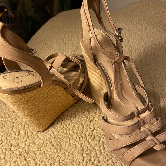 New!! 8.5 Jessica Simpson Bailor Tan Wedge Sandals - Picture 3 of 7